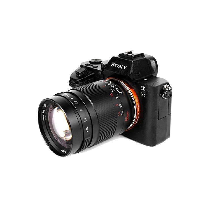 Lensa 7Artisans 50mm F1.05 Sony FE Mount
