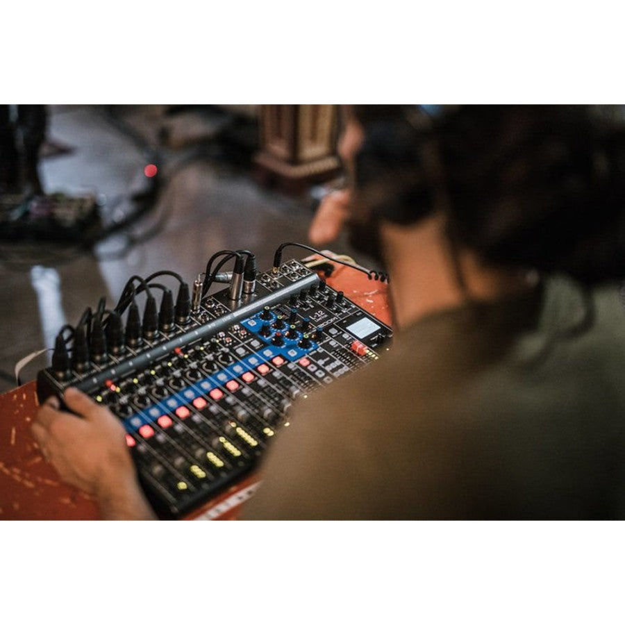 Zoom LiveTrak L-12 Channel Digital Mixer & Multitrack Recorder L12