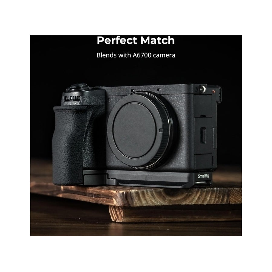SmallRig  5061 L-Shape Mount Plate with Silicone Handle for Sony Alpha 6700